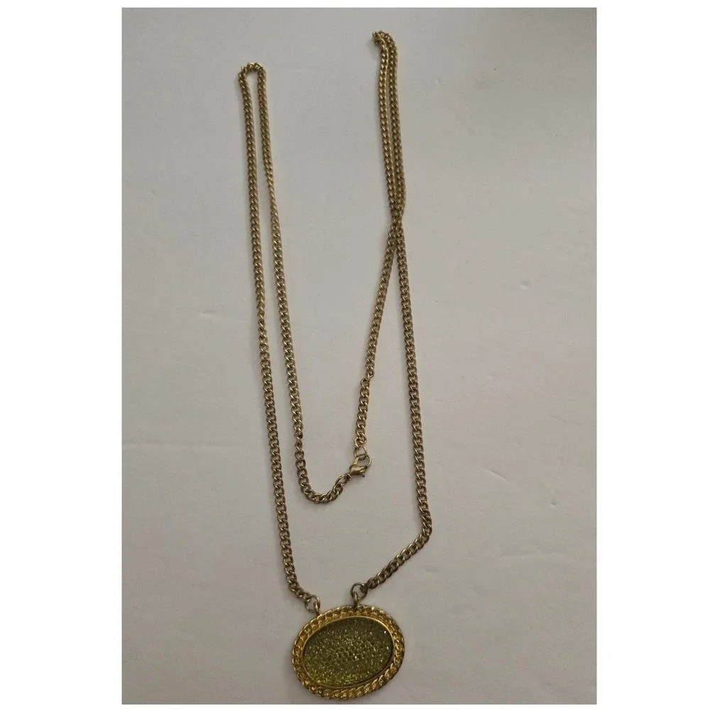 Vintage Gold Tone Long Chain Necklace Oval Lime Green Rhinestone Pendant